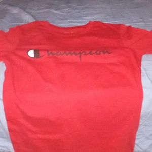 Champion shirt,color:red,size:M